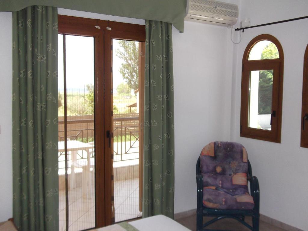 Palatino Studios Agia Paraskevi  Exterior foto